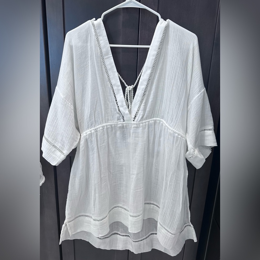 Abercrombie & Fitch Cream Gauzy V-Neck Tunic with Ladder Detail